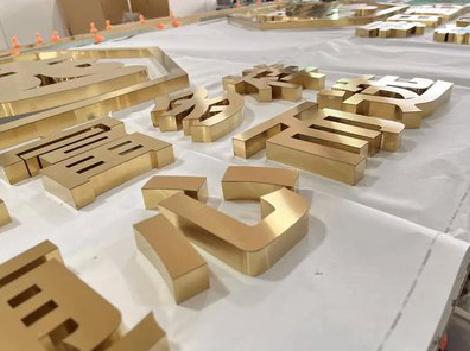 孝感拉丝不锈钢字的特点。